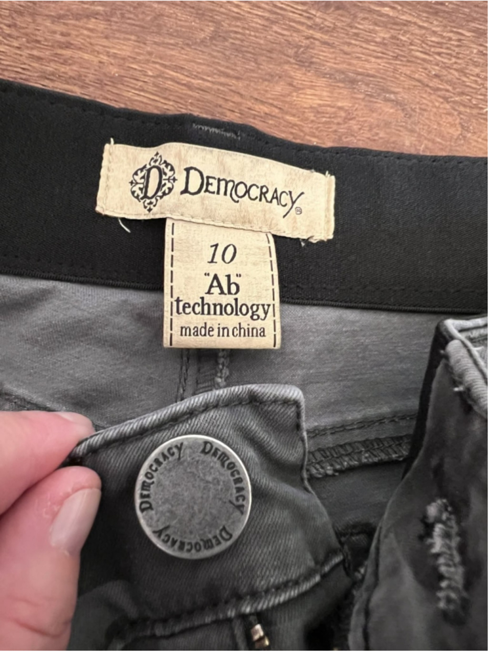 Democracy Camo Skinny Jeans Women’s 10 Zipper Pockets Stretch Gray Pants - Picture 3 of 4